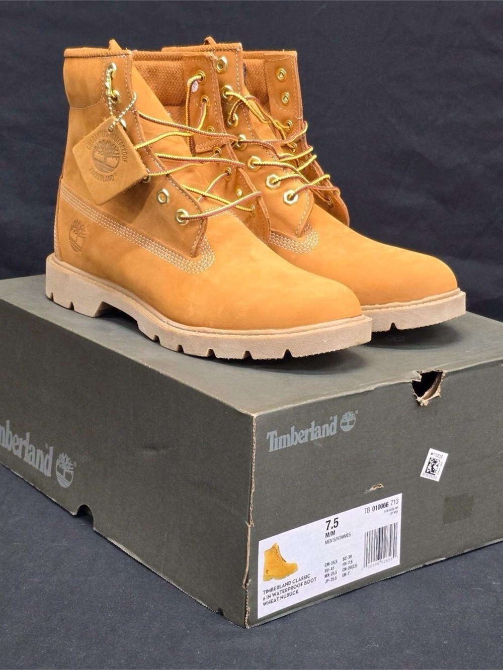 NWT Timberland Classic 6” Waterproof Boots Wheat Nubuck Men’s 7.5